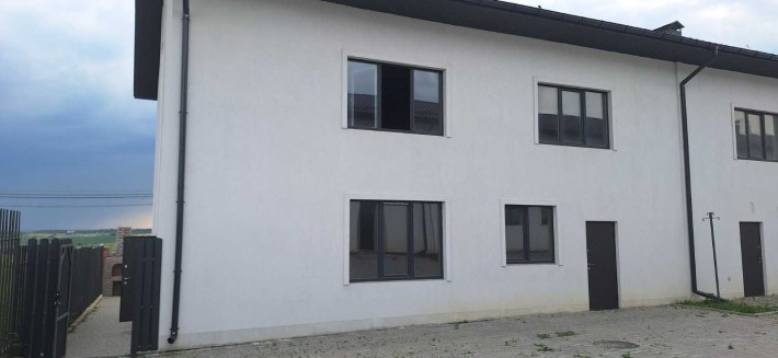 Будинок, де починається новий стиль життя, Озерна 
ID: 39846 - фото 1