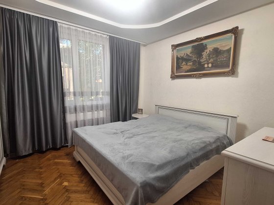 Продаж напівособняка в центрі міста Івано-Франківськ