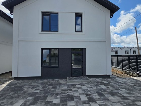 Без комісії. Будинок , новобудова на продаж в районі Військбуд. Біла Церква