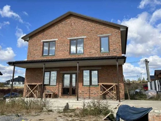 Двороверховий будинок в затишному масиві міста Дендропарковий Хмельницький