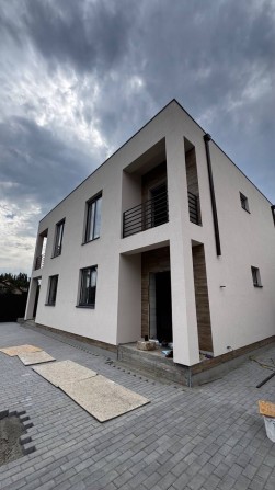 Продам ДУПЛЕКС в гарній локації! - фото 1