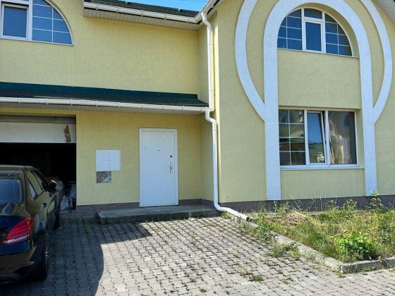 Продам просторий котедж для великої родини Хмельницький