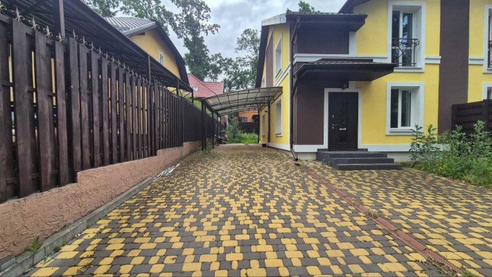 Продам Дуплекс з Готовим Ремонтом. Найкарща Локація Міста вул. Білокур - фото 1