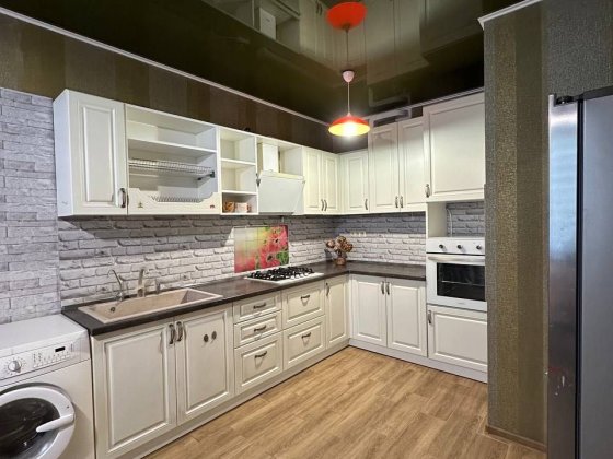 Таунхаус з ремонтом у центрі Бучі біля Авенір Плази, газ. Продаж Буча