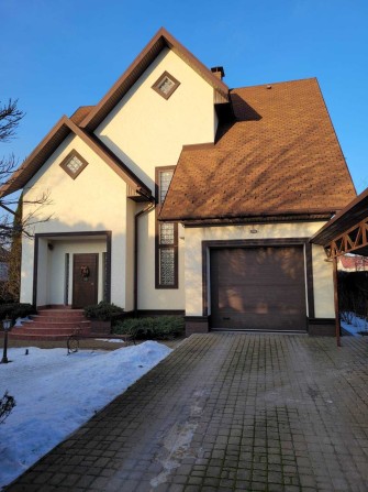 Буча. Продается шикарный 3-х этажный дом с дизайнерским ремонтом. - фото 1