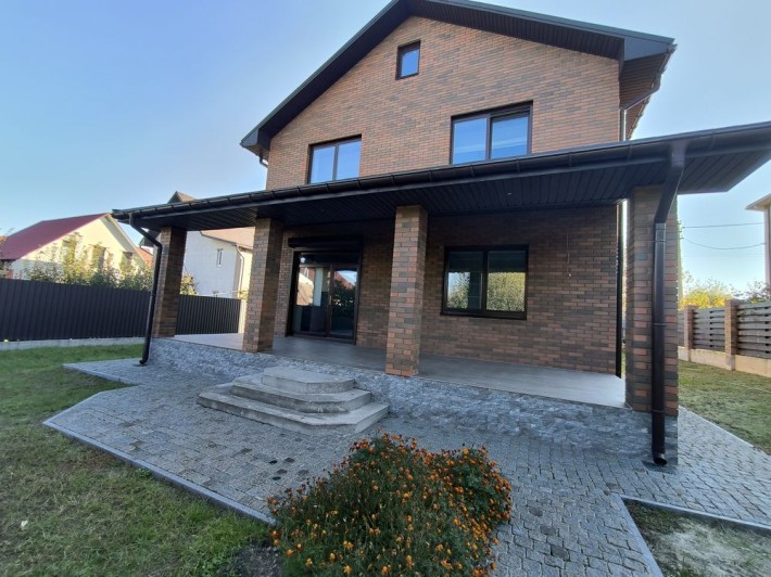 Продам будинок з шикарним, ремонтом в Бучі - фото 1