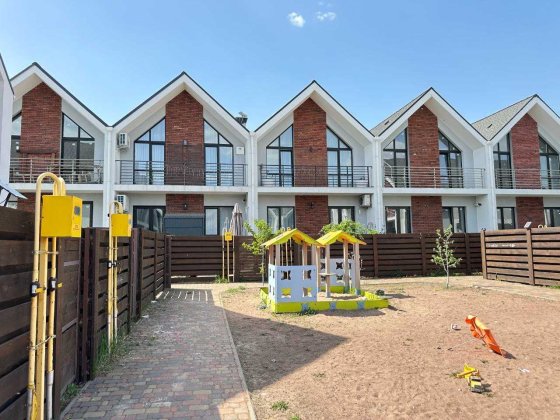 Готовий таунхаус 118 м² газ, міські комунікації ЗАКРИТЕ КМ Ірпінь