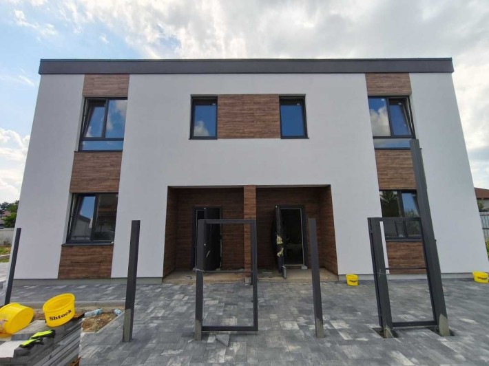 Продам дуплекс в центрі Бучі. Центральні комунікації! - фото 1