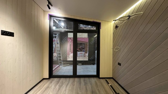 Комфортний каркасний будинок з терасою та ремонтом! 52м2 - фото 1