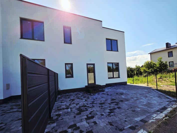 Продаж таунхаусу,  110 кв мв Луцьку - фото 1