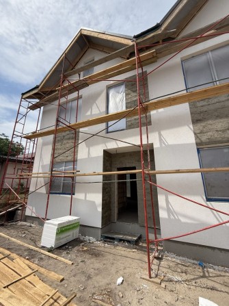 Таунхаус в сучасному КМ, ГАЗ, центральні комунікації - фото 1
