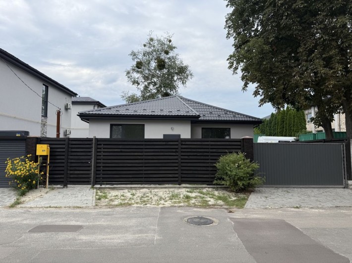 Новий будинок з ремонтом  Ірпінь, вул. Героїв  110 м² + 3,5 сотки - фото 1