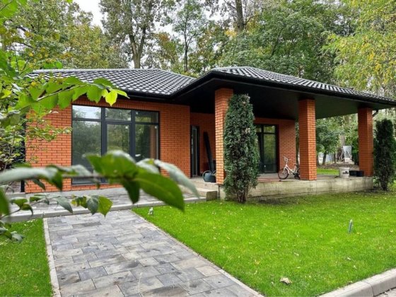 Будинок біля Бучанського міського парку! Стильний та сучасний котедж! Буча