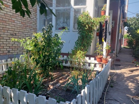 частана будинку в Ірпені вул.Садова ,центр міста Ірпінь