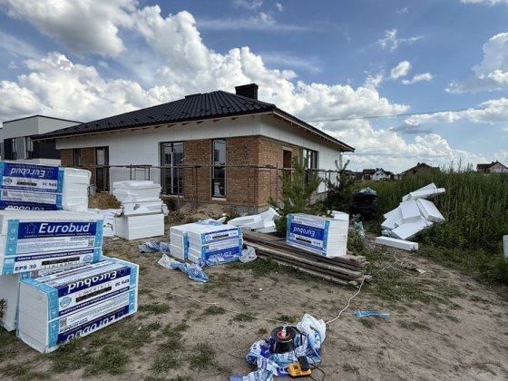 Продаж двояну в центрі Щасливого! Супер ціна! Ровно