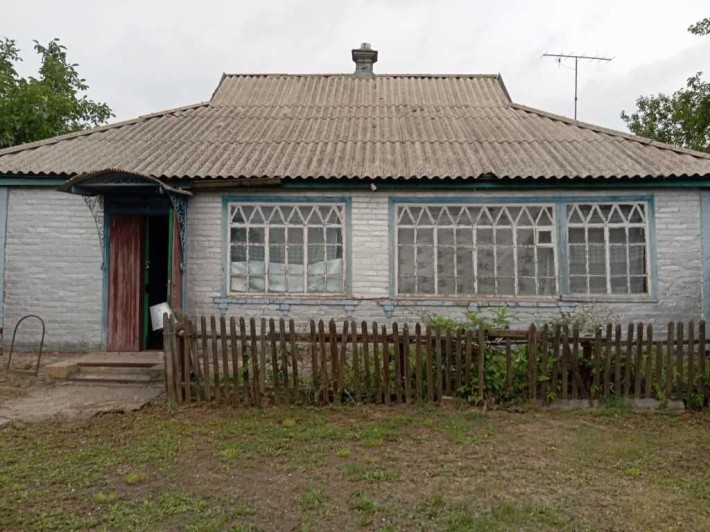 Будинок в Мачухах, 58 м2, окремостоячий, з власним двором, під ремонт - фото 1