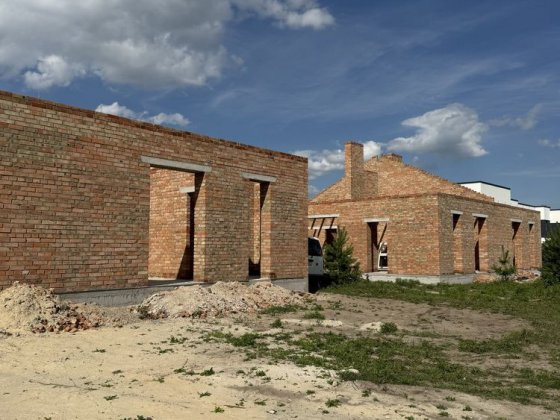 Продаж дуплексів на стадії будівництва в самому центрі Щасливого! Ровно