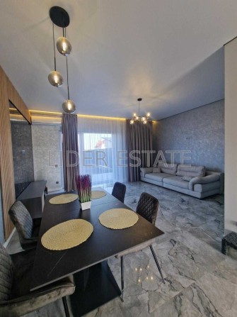 Продам просторий 2-поверховий таунхаус-148000$ - фото 1