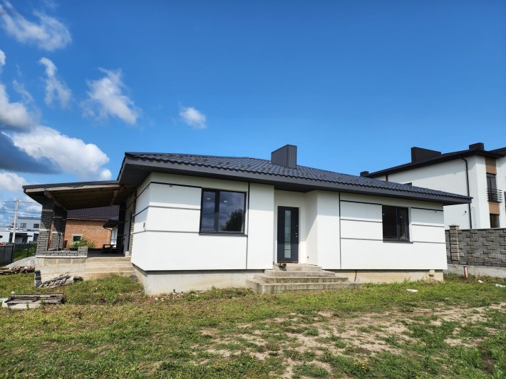 Продам будинок в Рівному - фото 1