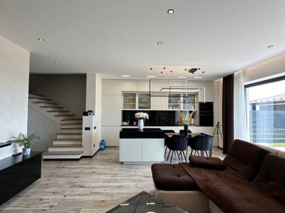 Продаж сучасного таунхауса з ремонтом Черновцы