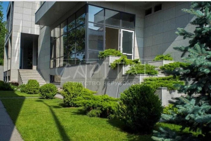 Будинок 1000 м² Печерськ 2 ліфти 13.7 соток під житло або посольство - фото 1
