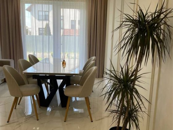 Таунхаус готовий до заселення. Авторський проєкт з гаражем Ужгород