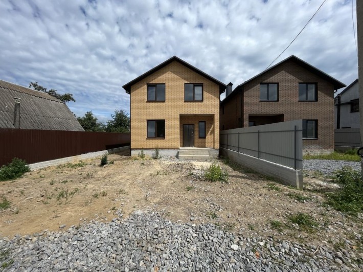 Продаж будинку 120 кв м, 5 соток ділянка - фото 1