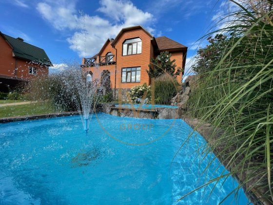 Продам дом 360м2 участок 17сот Жуляны Голосеевский Киев