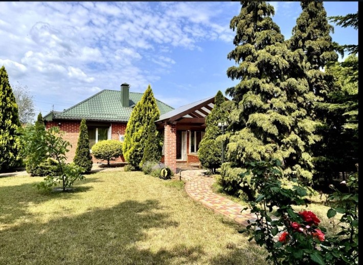 Продам шикарный дом 121 кв м, евроремонт, 4 комнаты, 12 соток - фото 1