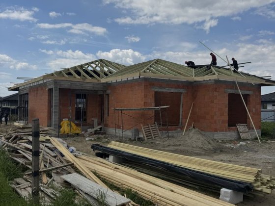 Продається одноповерховий будинок у процесі будівництва Ужгород