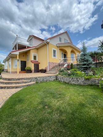 Продам современный Дом р-н Мирный г. Днепр с гостевым домом и баней - фото 1