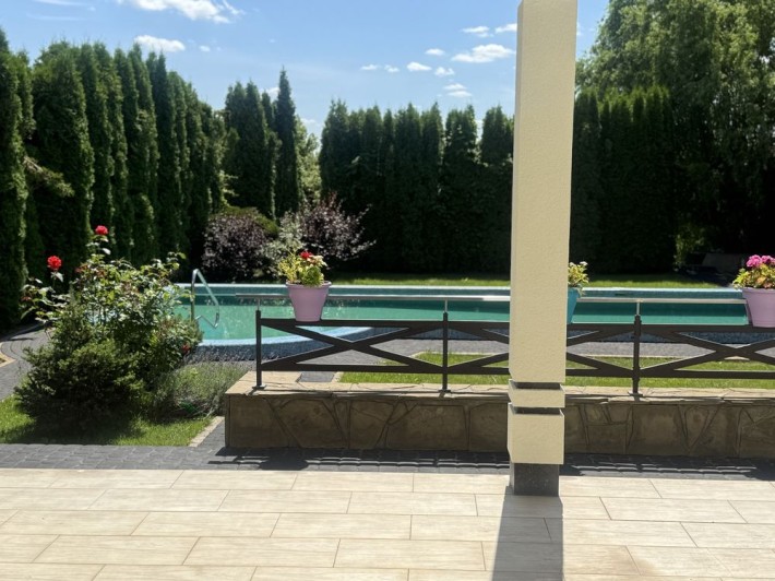 Продаж красивого будинку в  КМ «Зелений Гай» в с.Лісники. €880000 - фото 1