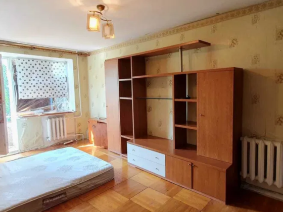 1к Глушко/Ильфа и Петрова. Кирпичный дом. Балкон.