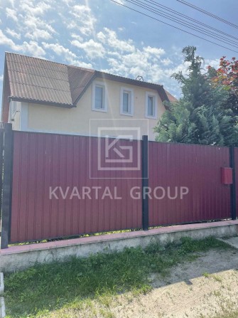 Продам будинок, в центрі Бучі. МІНІМАЛЬНЕ оформлення - фото 1