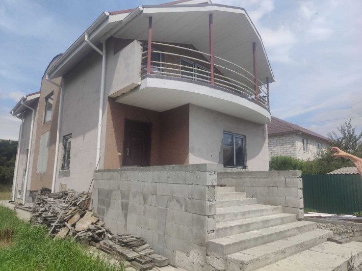 Буча 266м 2 поверхі Рубежівська  ТЦ Giraffe Mall, Novus - фото 1