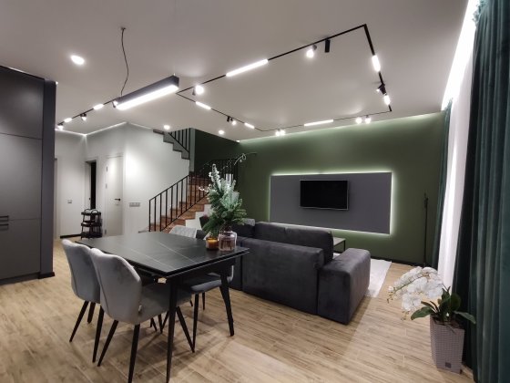 Дуплекс з дизайнерським ремонтом та двома видами опалення Ірпінь