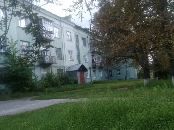 Продам 2 комнаты в общежитии по ул. Озерной 3 Шостка