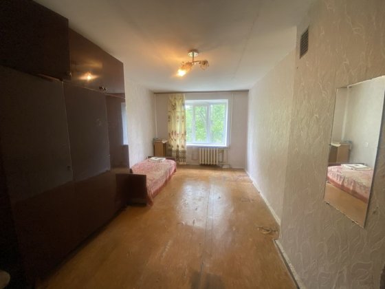 Продам велику кімнату в гуртожитку Чернигов