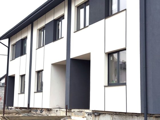 = Котедж м-в Льонокомбінату Рівне