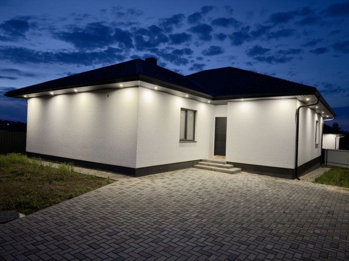 Продам будинок зі КОМУНІКАЦІЯМИ від забудовника - фото 1