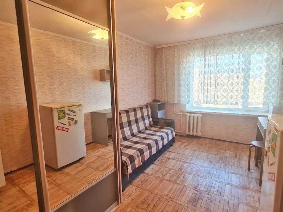 Без комісії кімната 12 кв.м. в гуртожитку на Оболоні біля метро Киев