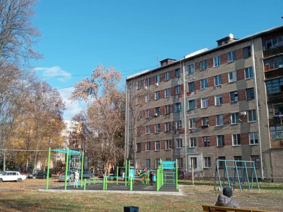 Продам ГОСТИНКУ 5мин ходьбы м)ХТЗ  4100уе Харьков