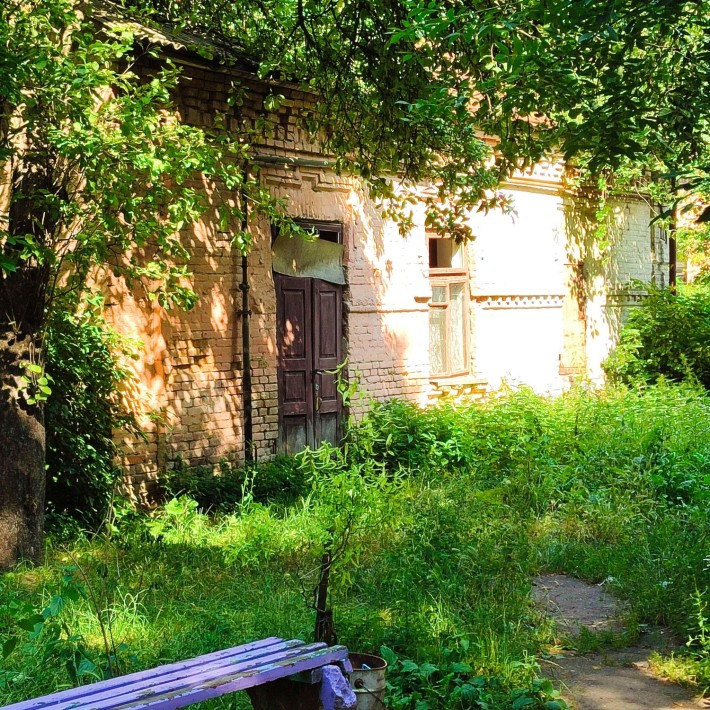 Продам частину будинку в Рівному (під комерцію) - фото 1
