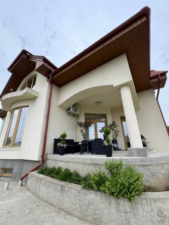 Продаж шикарного будинку - фото 1