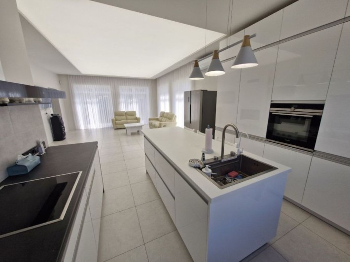 Продам дом 4 комнаты Левый берег Фрунзенский - фото 1