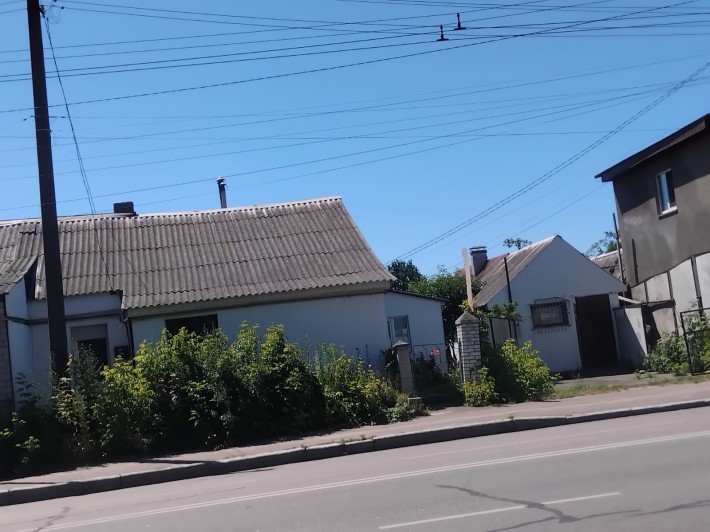 Продам,частина будинку+гаражне приміщення - фото 1