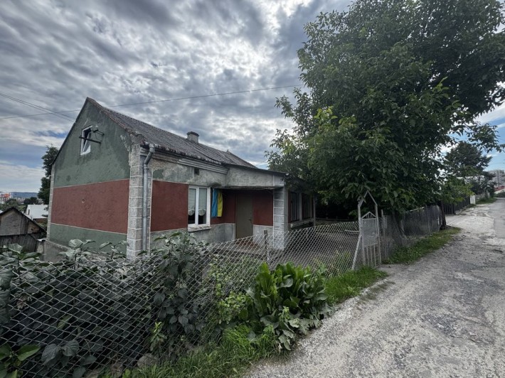 Продаж будинку із земельною ділянкою в Шевченківському районі - фото 1
