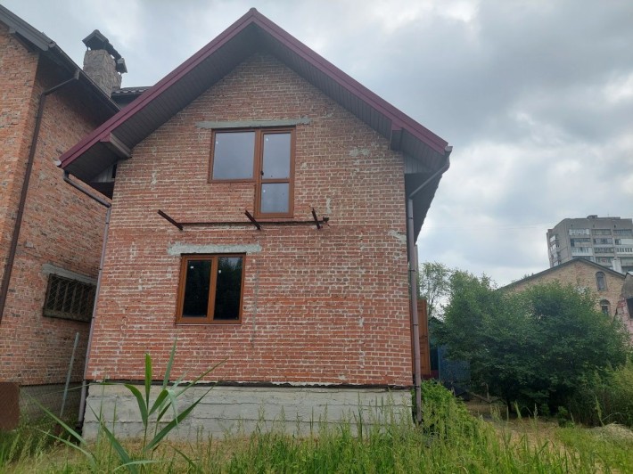 Продаж будинку з ділянкою Львів - фото 1