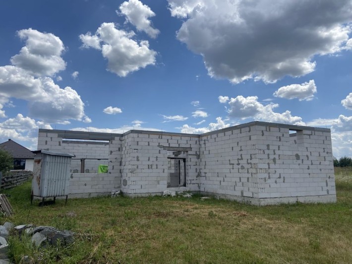 Продам недобудову по вул . Залізничній р-н  Крошні - фото 1