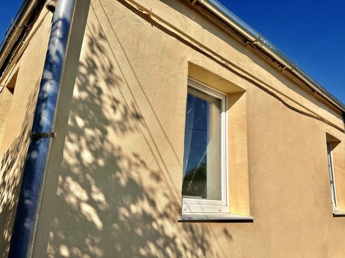 Продам 1/2 дома метро дворец спорта , центральная канализация - фото 1